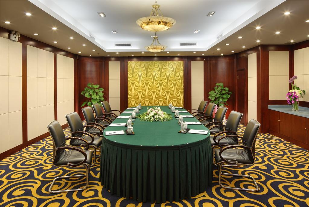 Shanghai Hotel Jin Jiang Exterior photo