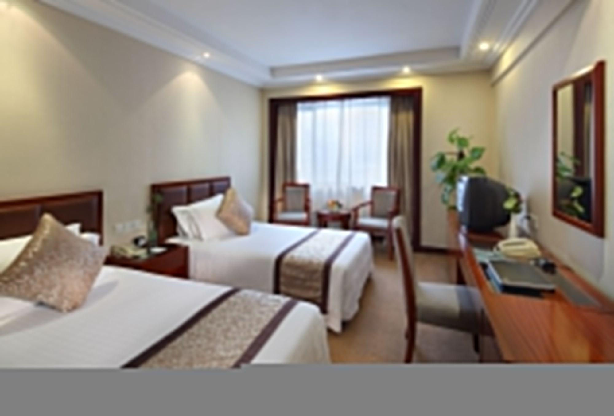 Shanghai Hotel Jin Jiang Exterior photo