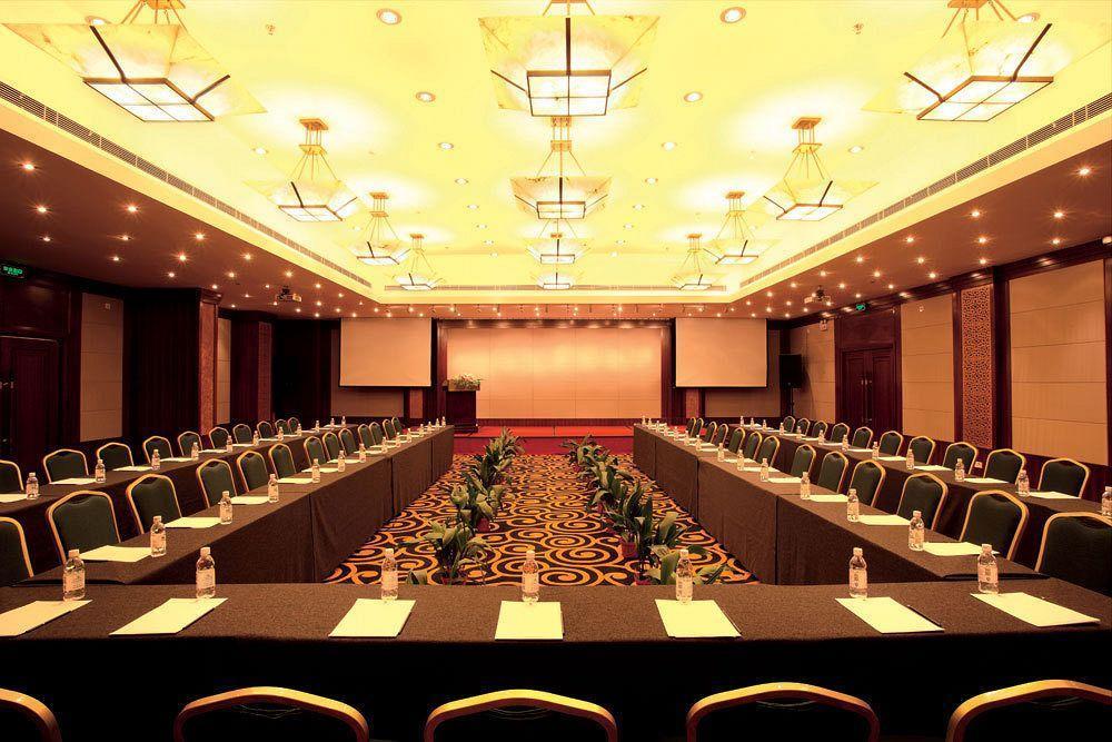Shanghai Hotel Jin Jiang Exterior photo